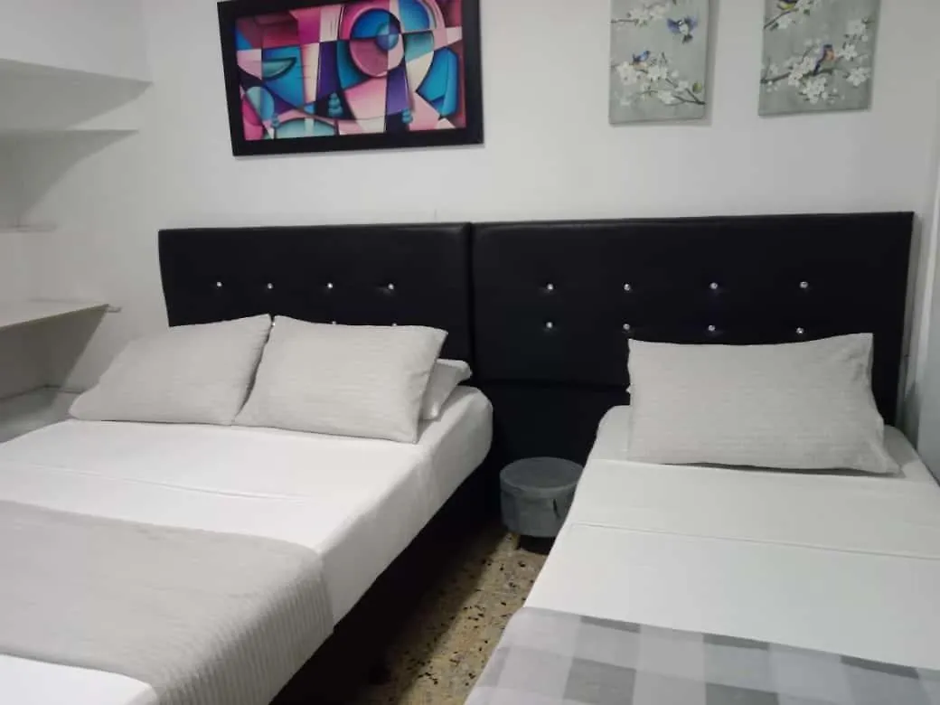 מדיין Casa Hotel Sweet Home Apto De 3 Habitaciones 201 קולומביה